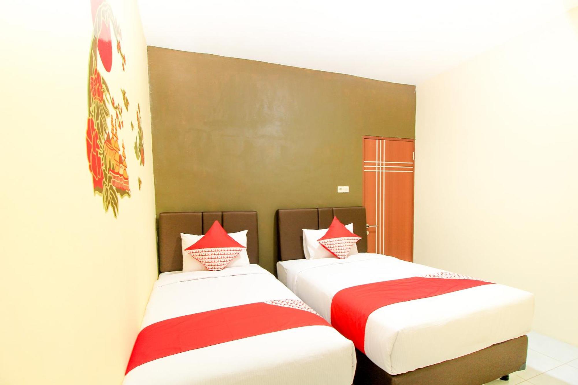 Super Oyo Capital O 217 A1 Hotel Σουραμπάγια Εξωτερικό φωτογραφία