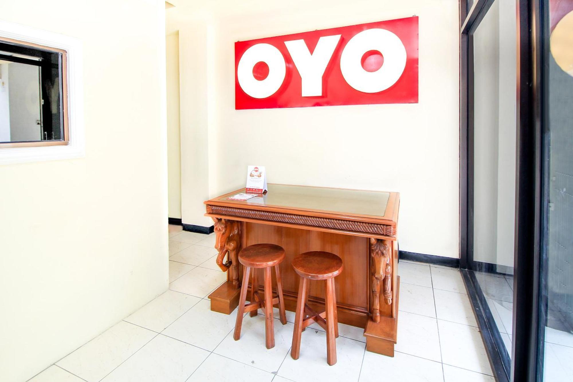 Super Oyo Capital O 217 A1 Hotel Σουραμπάγια Εξωτερικό φωτογραφία