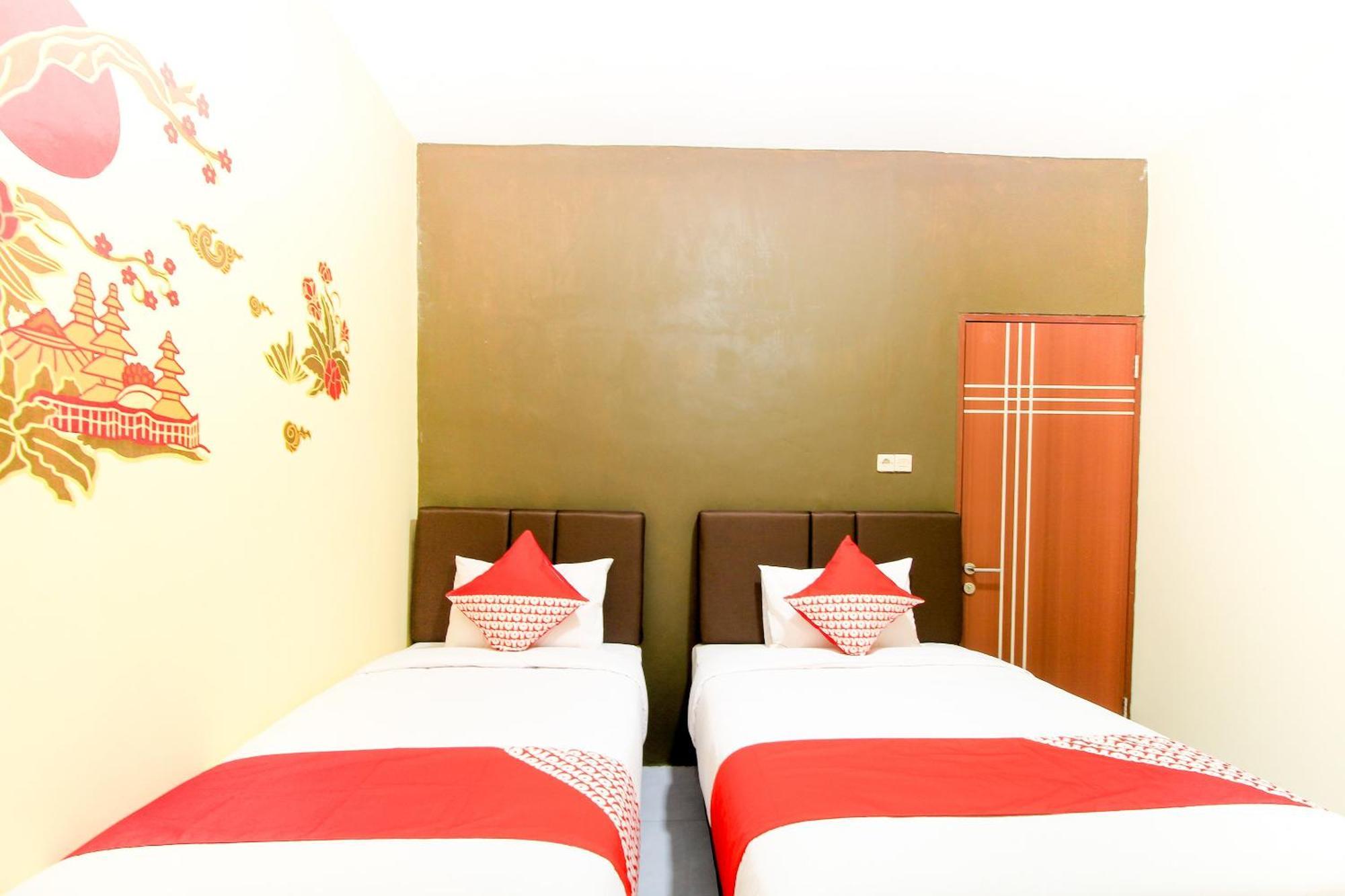 Super Oyo Capital O 217 A1 Hotel Σουραμπάγια Εξωτερικό φωτογραφία