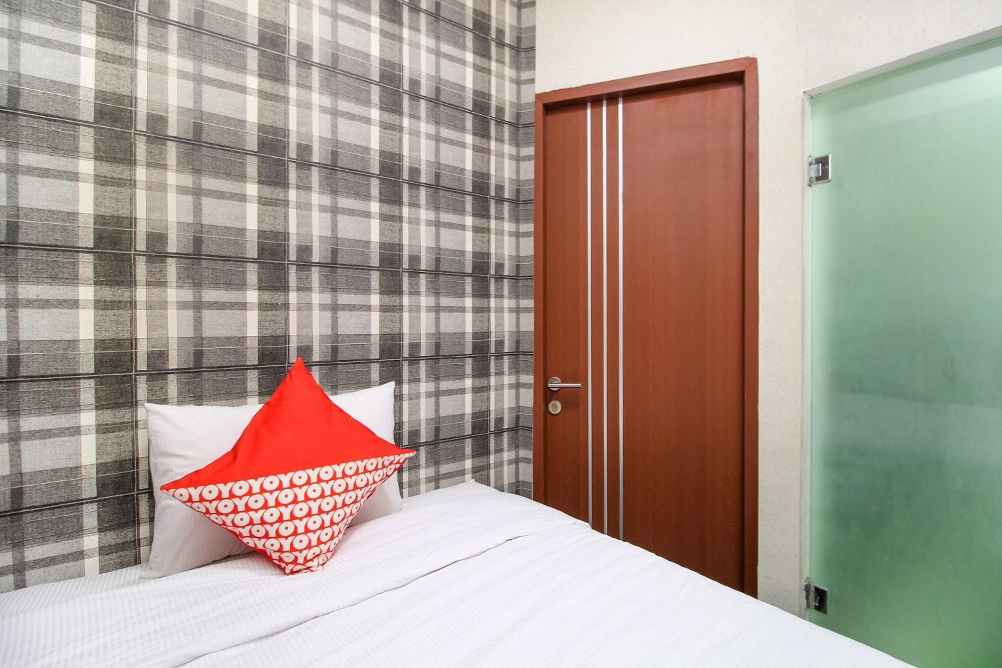 Super Oyo Capital O 217 A1 Hotel Σουραμπάγια Εξωτερικό φωτογραφία